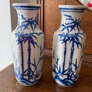 Vintage blue & white chinoiserie vases